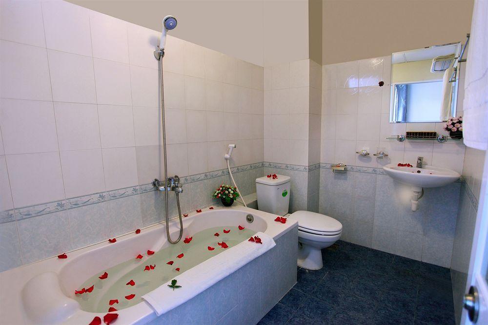 Pho Bien Hotel Nha Trang Exteriör bild