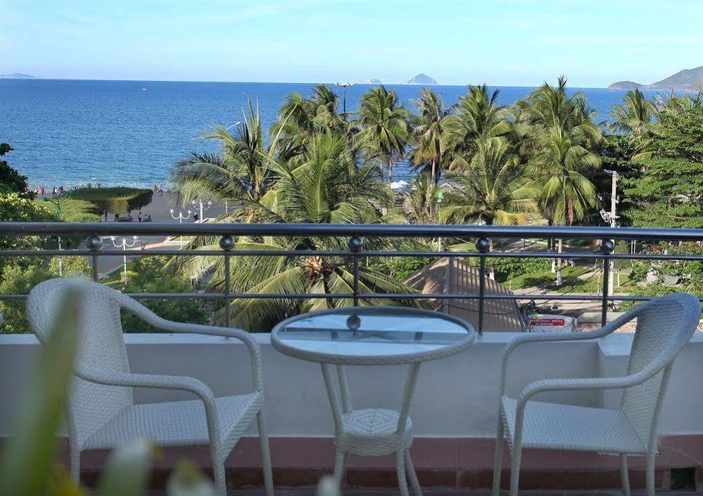 Pho Bien Hotel Nha Trang Exteriör bild