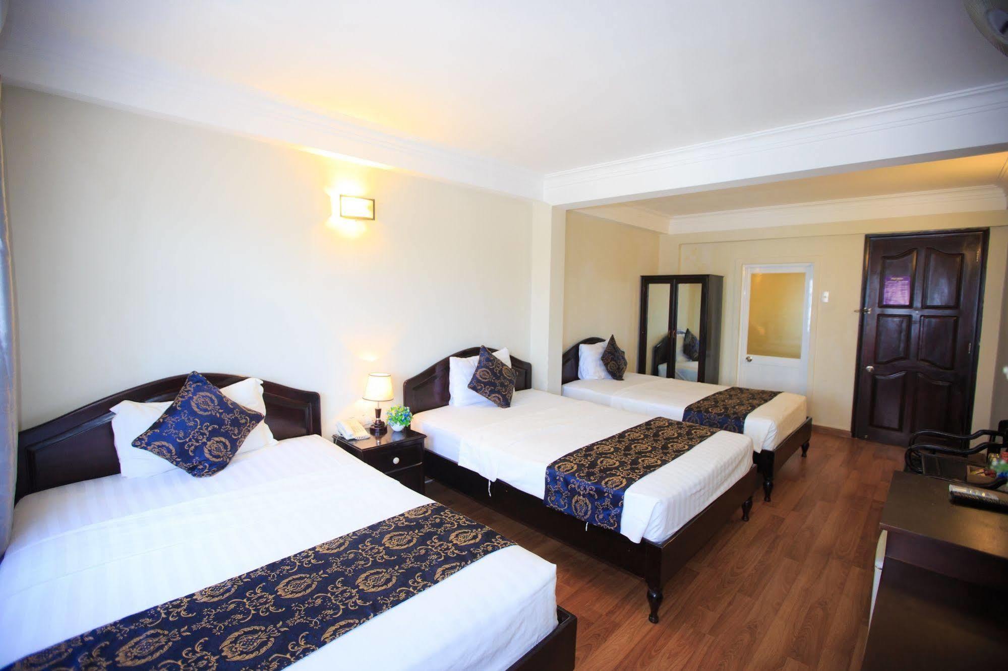 Pho Bien Hotel Nha Trang Exteriör bild
