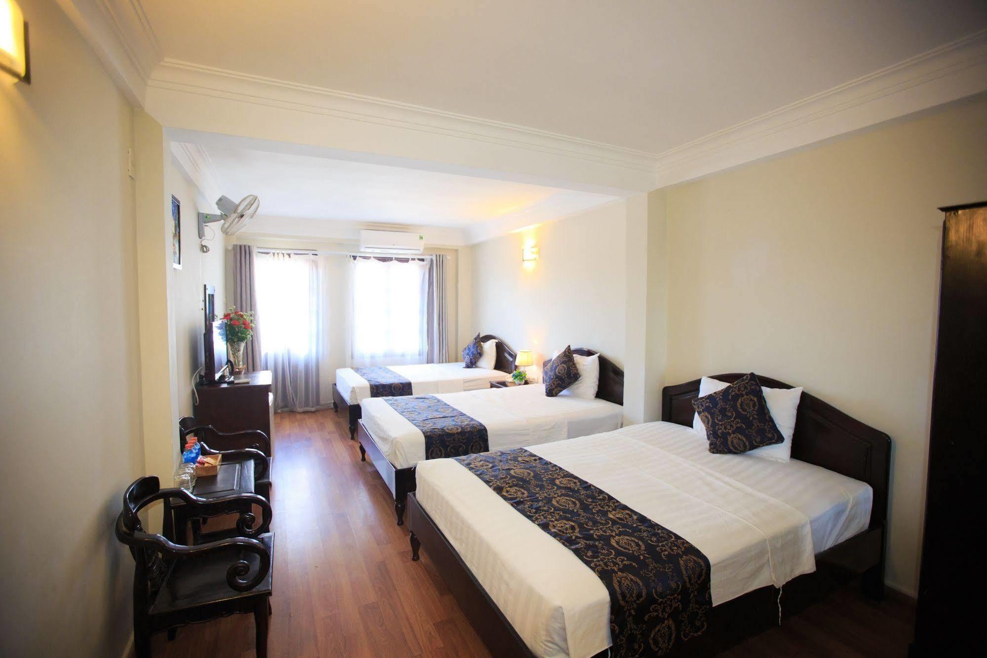 Pho Bien Hotel Nha Trang Exteriör bild