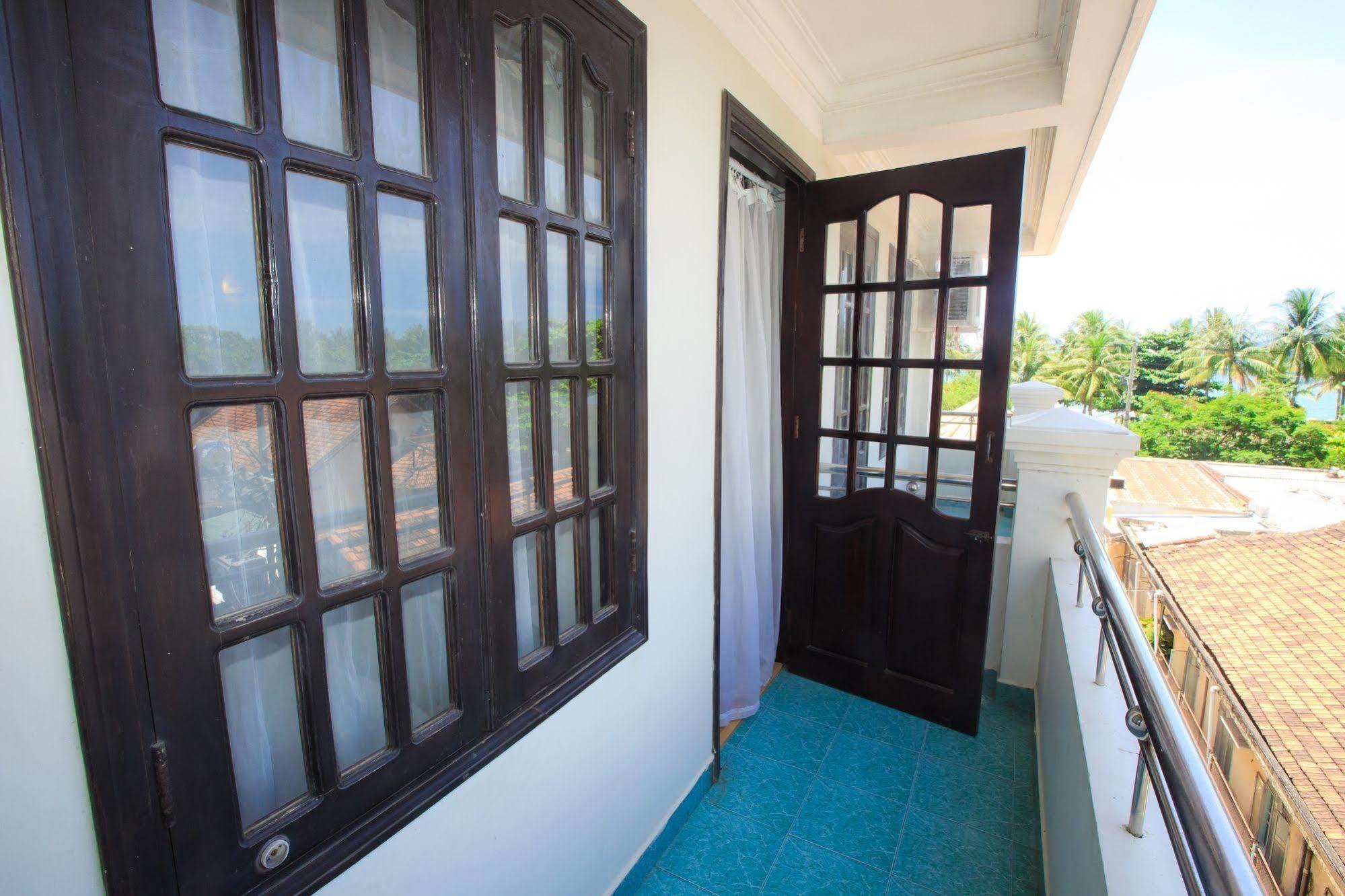 Pho Bien Hotel Nha Trang Exteriör bild