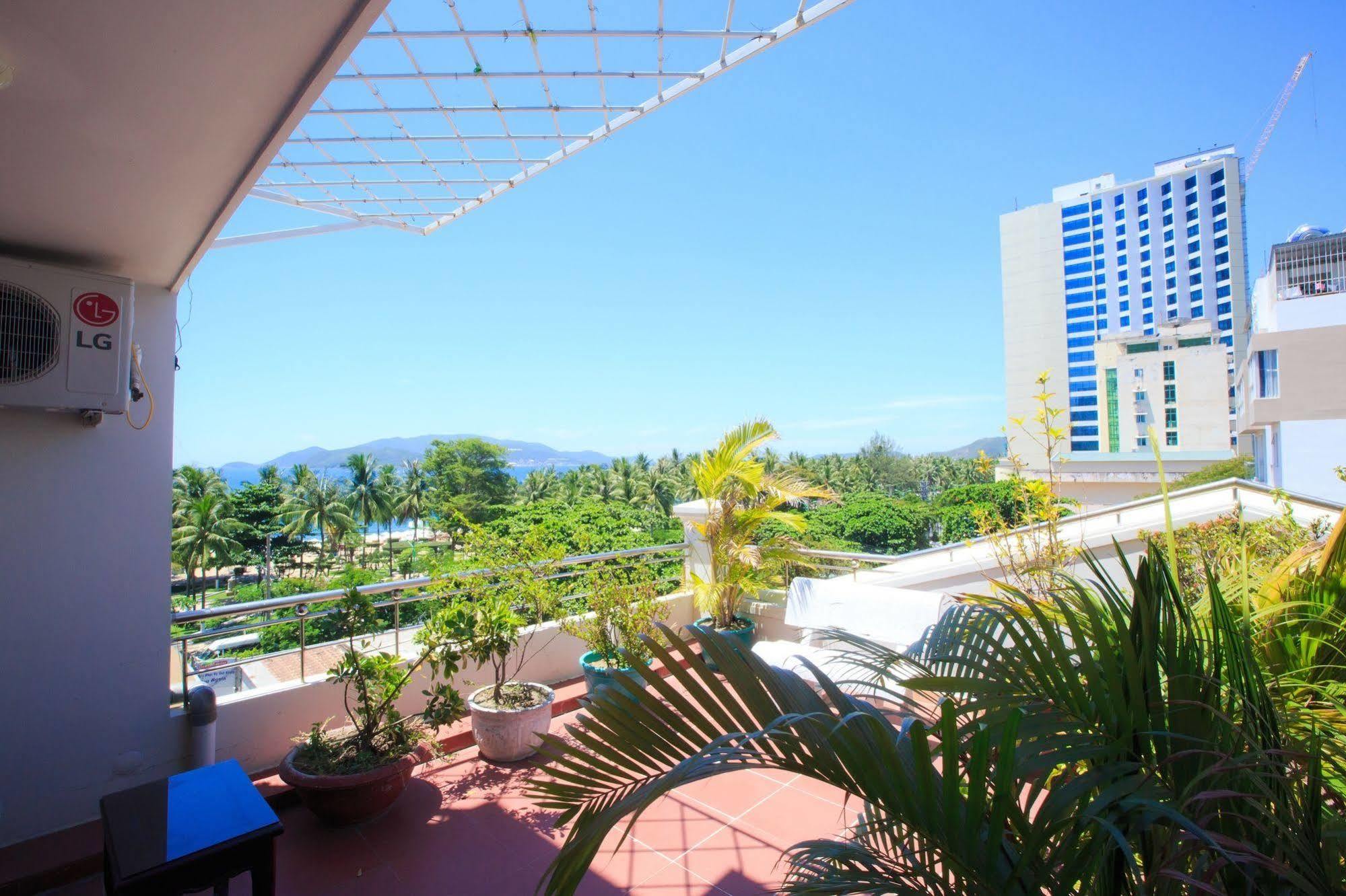 Pho Bien Hotel Nha Trang Exteriör bild