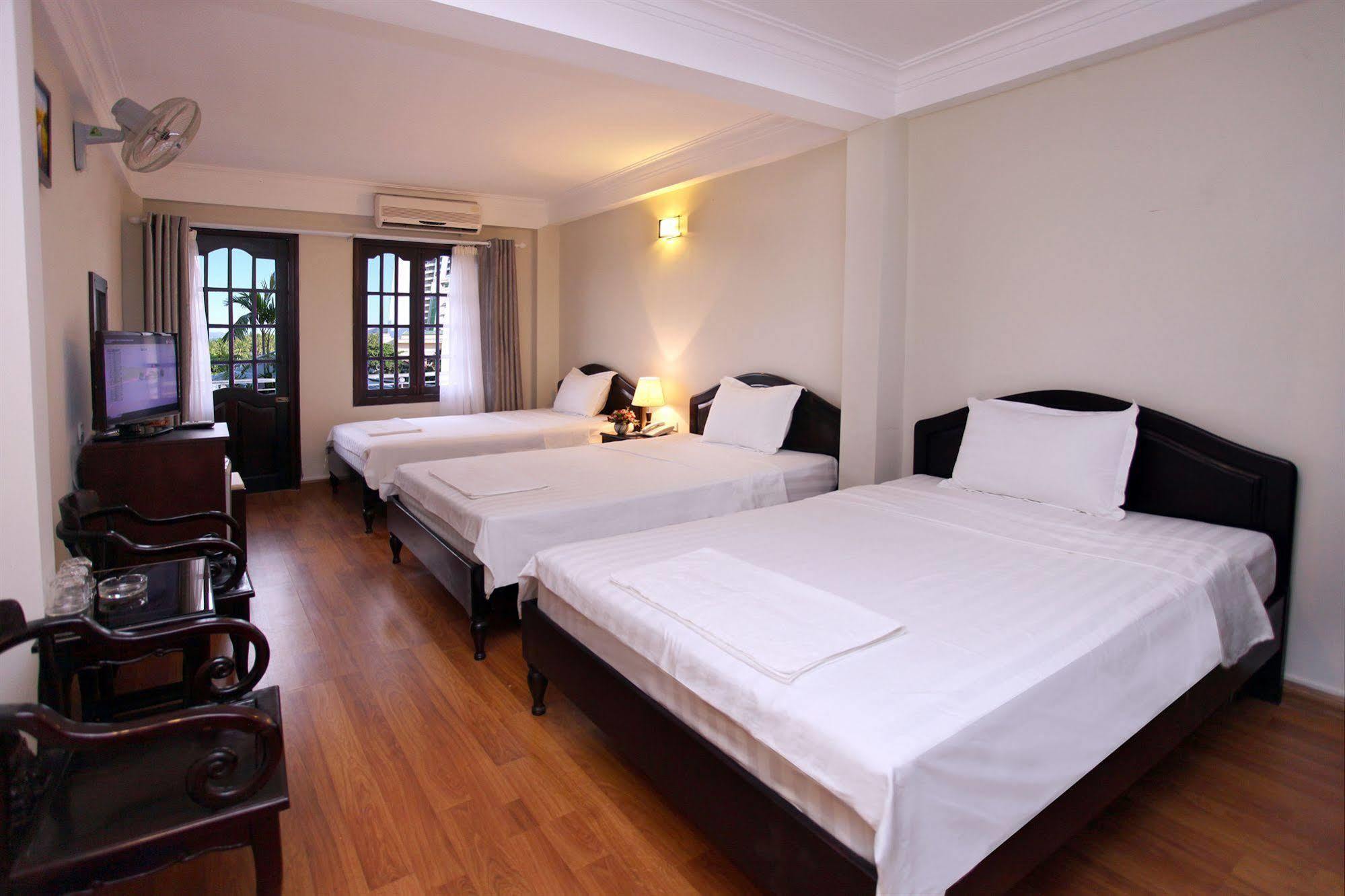 Pho Bien Hotel Nha Trang Exteriör bild